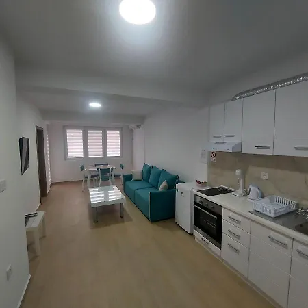 Happy Apartment
